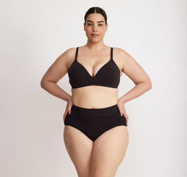 organic basics Core Wireless Plunge Bra Black