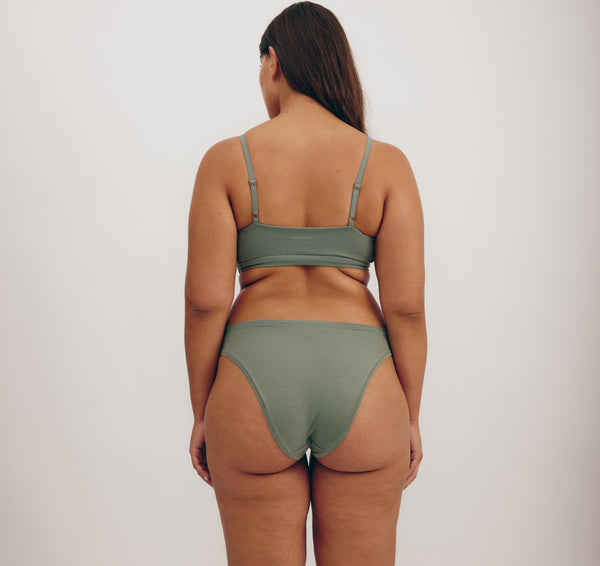 Organic Basics Flex Cheeky Briefs Seaweed