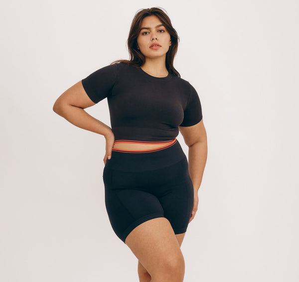 Organic Basics Luxe Touch Crop Tee Black