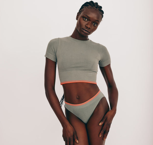 organic basics Luxe Touch Crop Tee Seaweed