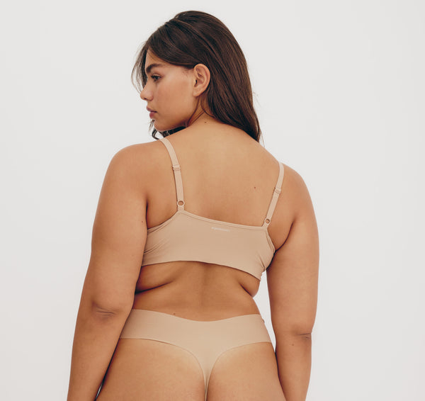 Organic Basics Naked Rib Thong Hazelnut
