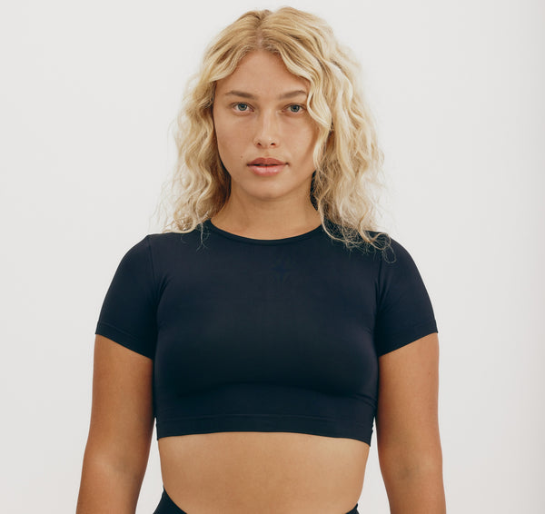 organic basics Smooth Crop Tee Black