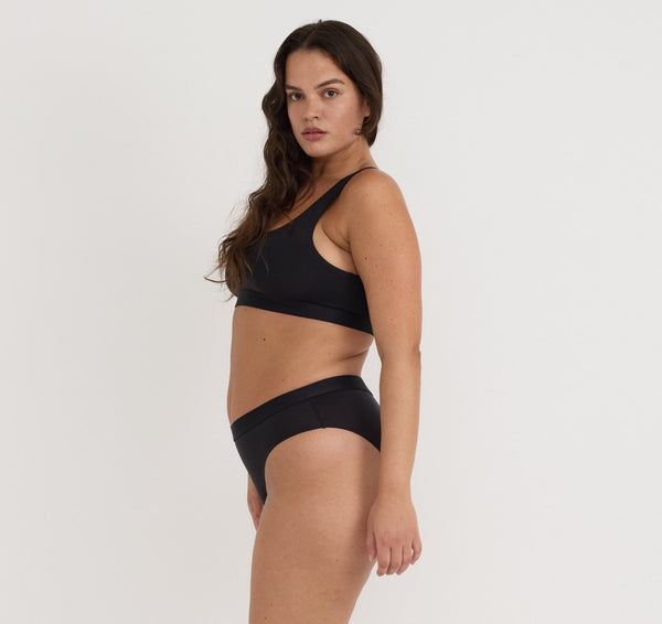 Organic Basics Soft Touch Scoop Neck Bralette Black