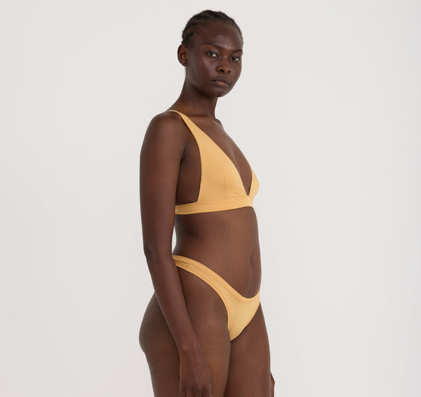 Organic Basics Soft Touch Veil Plunge Bralette Caramel