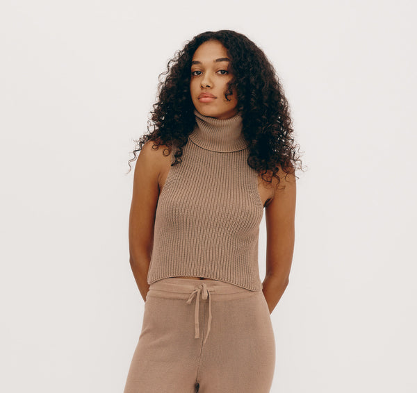 Organic Basics True Knit Sleeveless Turtleneck Almond