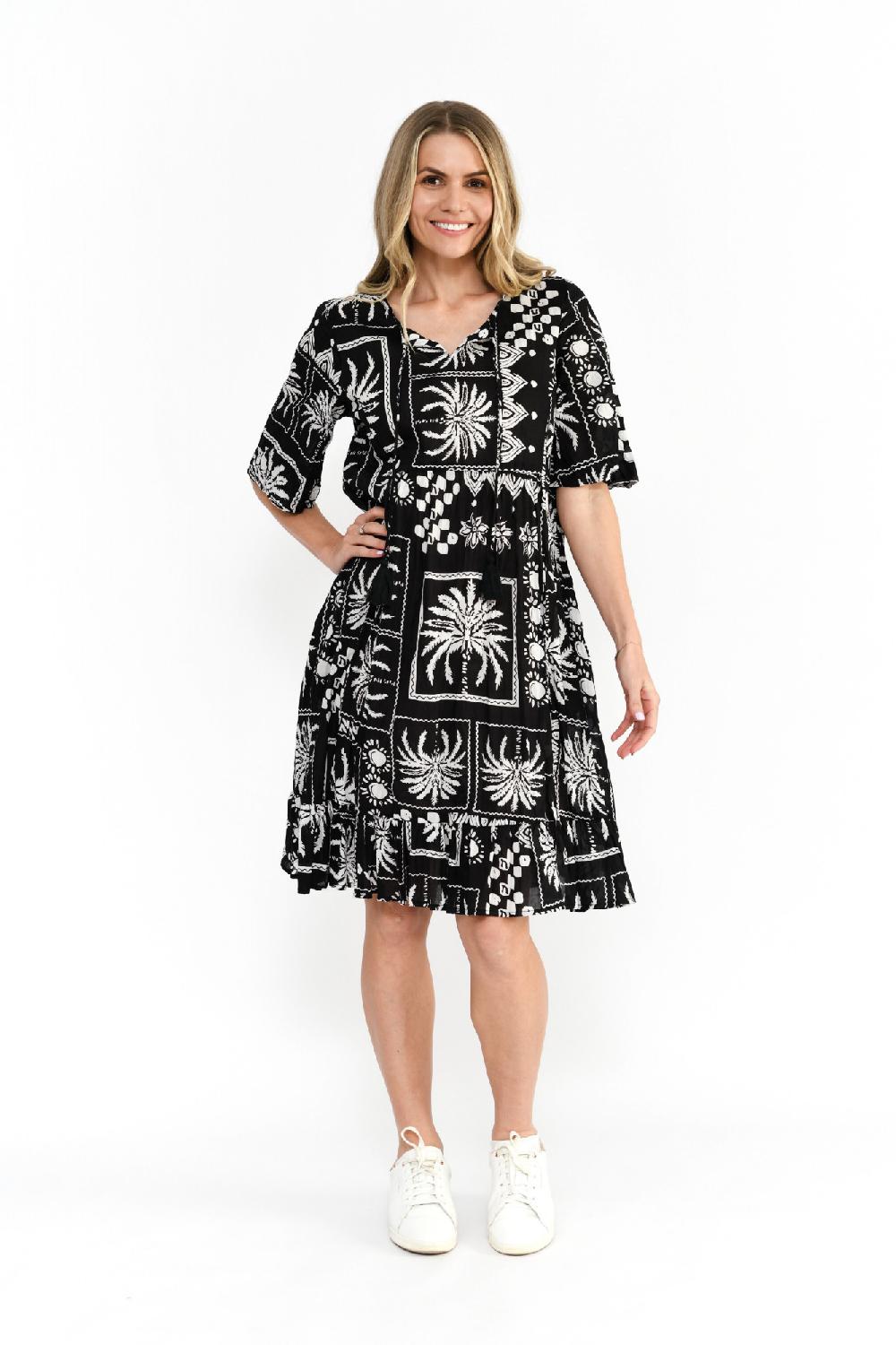 oriëntique Charli Tassel Tie Dress