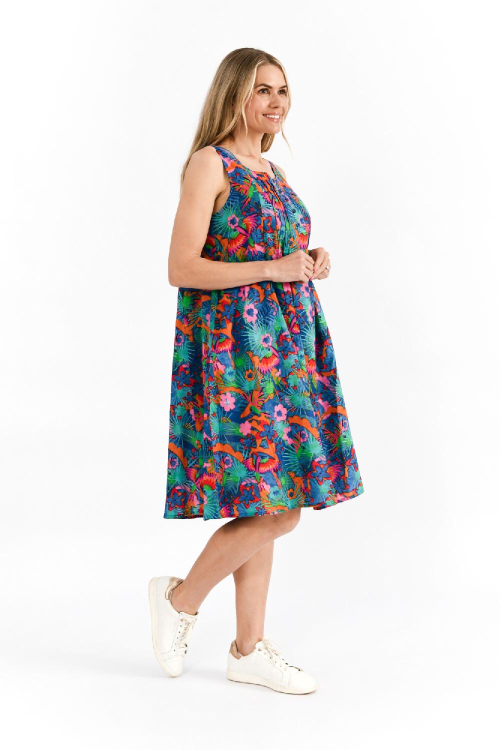 Oriëntique Estelle Crew Neck Sleeveless Dress