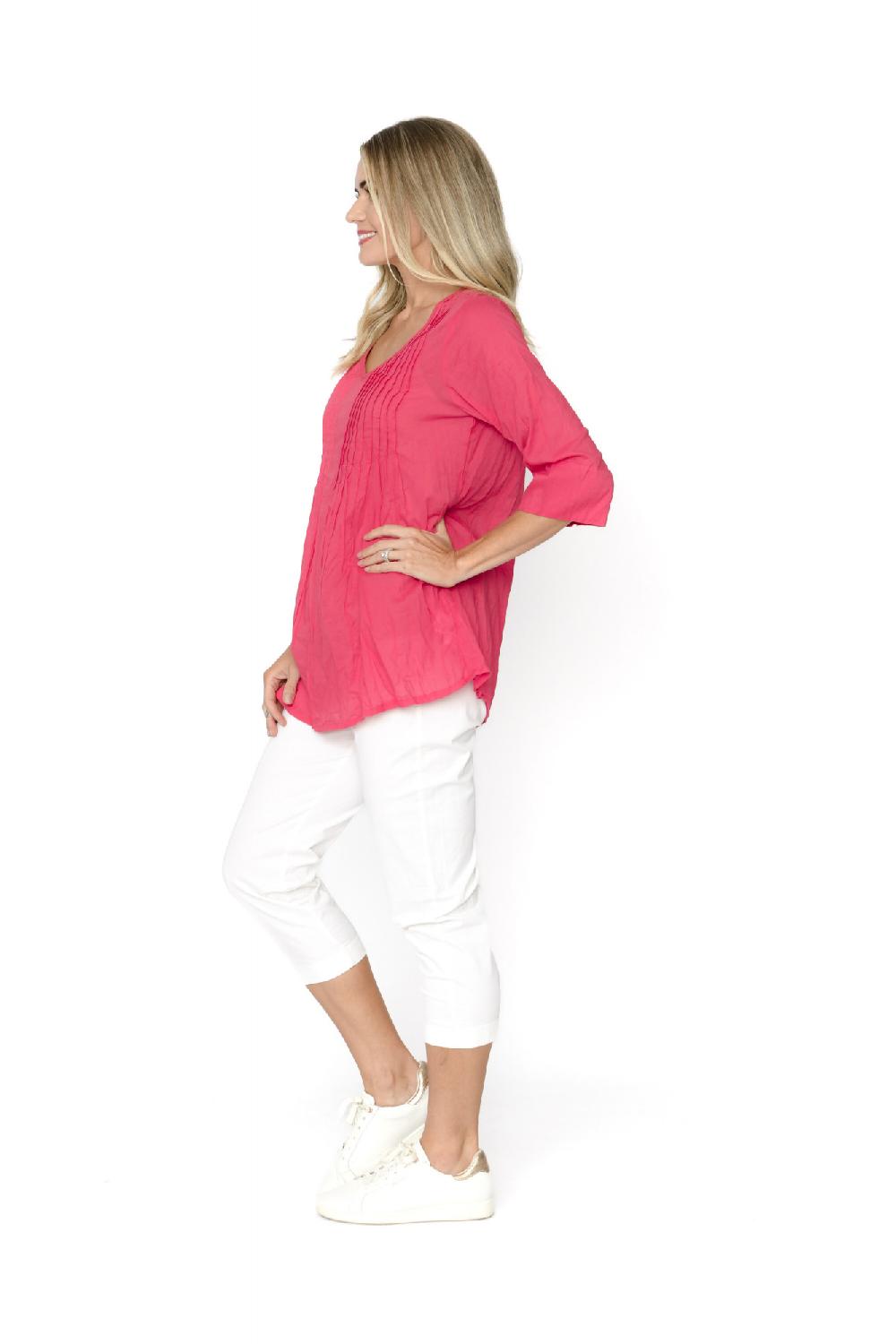 Oriëntique Evie Pleated Top With 3/4 Sleeve