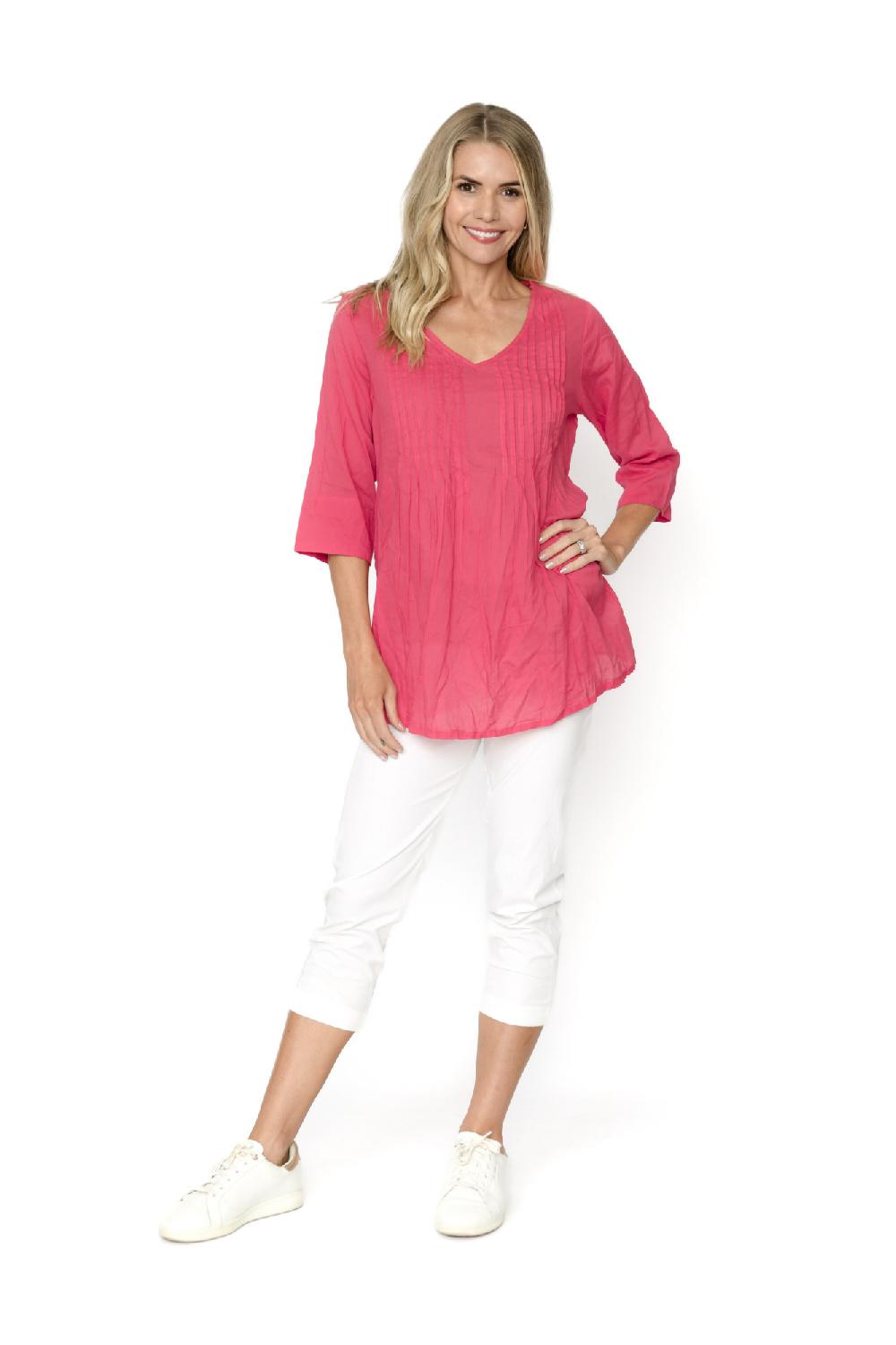 oriëntique Evie Pleated Top with 3/4 Sleeve