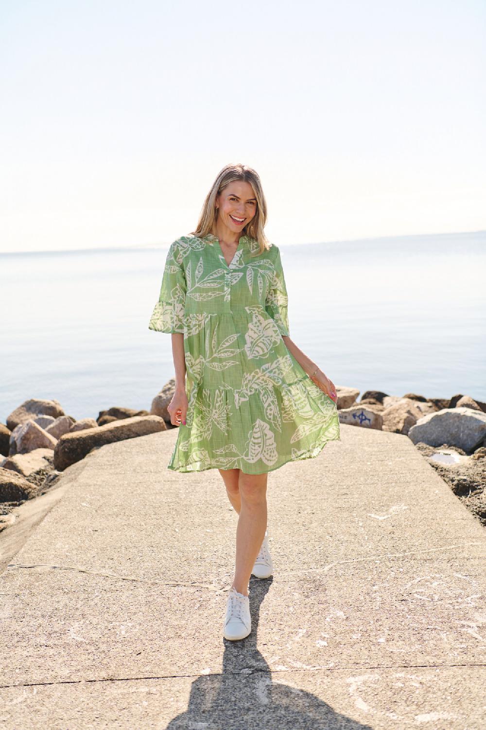 Oriëntique Maya Button V Neck Layer Dress