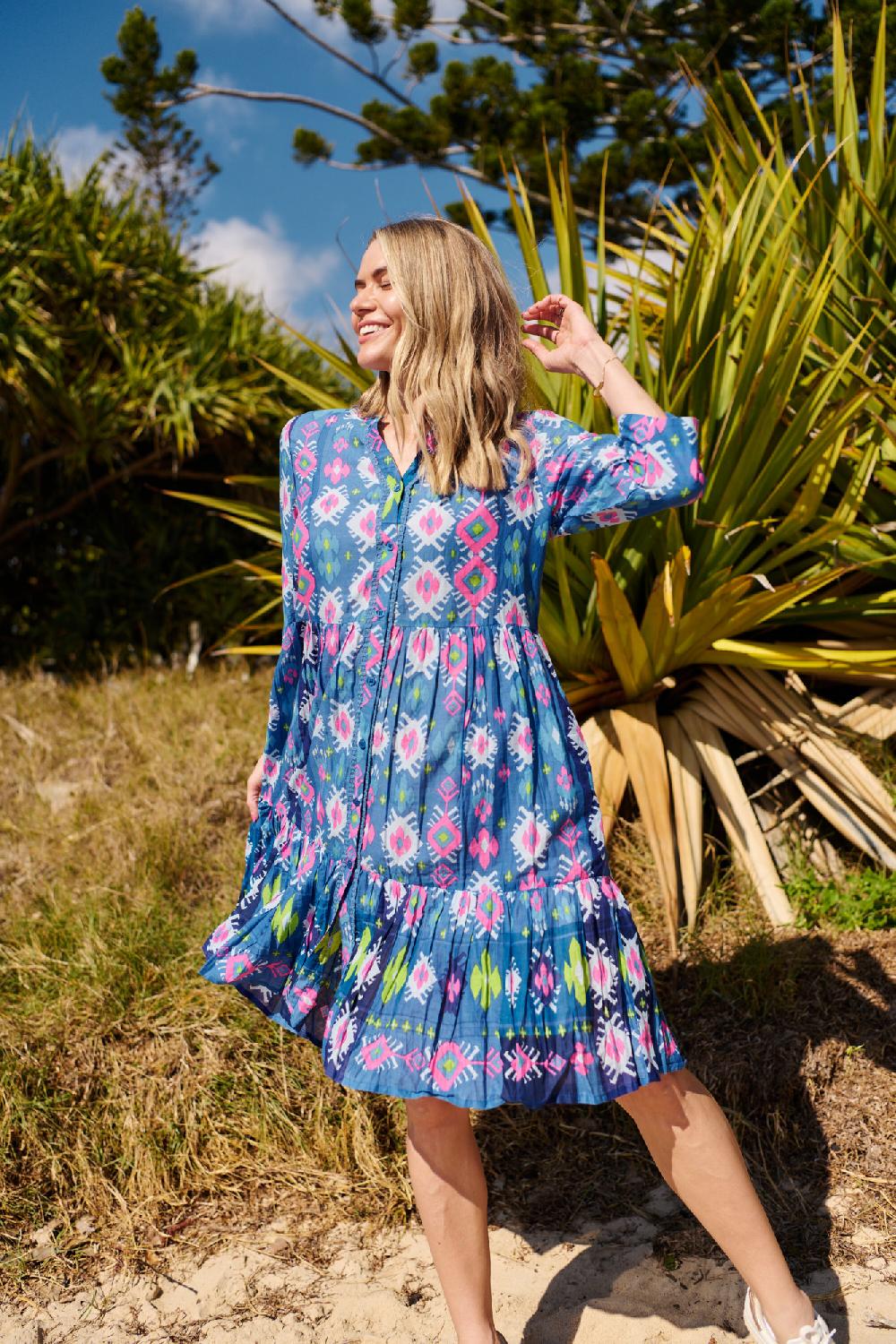 Oriëntique Vivian V Neck Shirt Dress