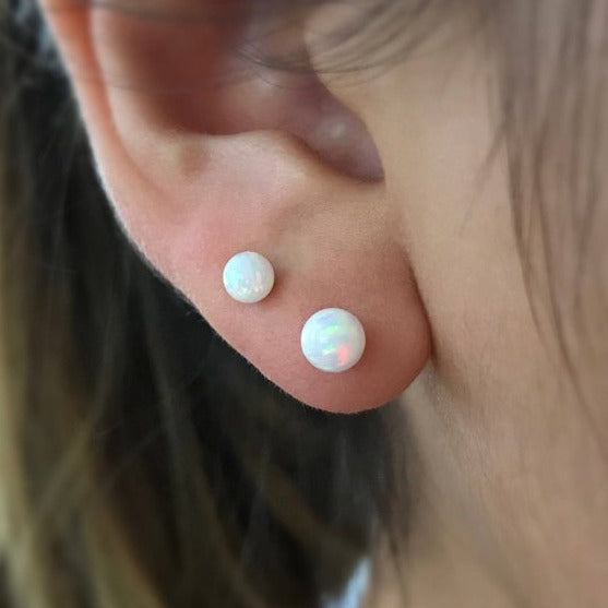 Origami Jewellery 16g Opal Cartilage Earring