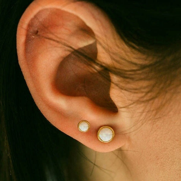 Origami Jewellery White Opal Cartilage Threadless Flat Back