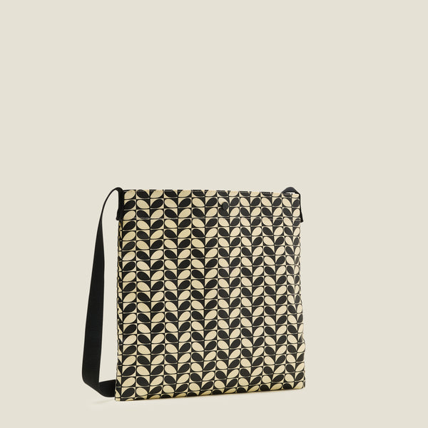 Orla Kiely On A Roll Flat Crossbody - Mono Stem Black