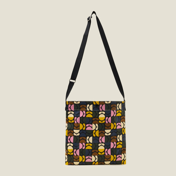 Orla Kiely On A Roll Flat Crossbody - Puzzle Stem Multi