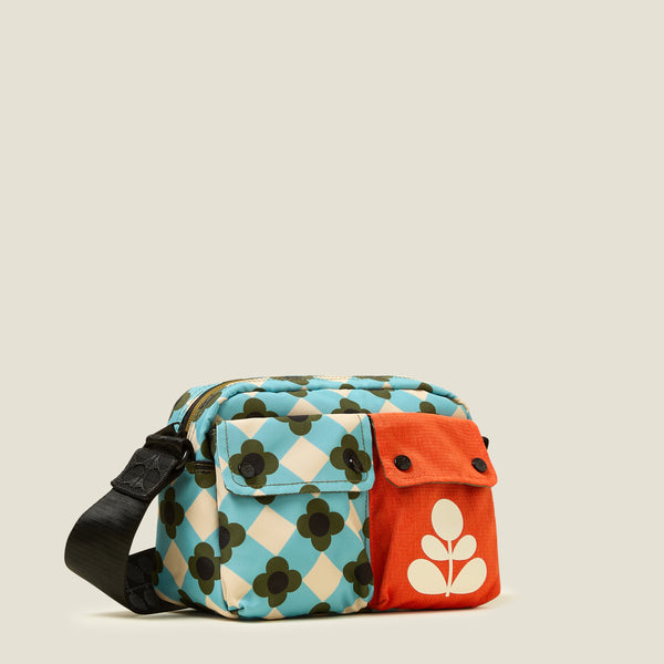 Orla Kiely Angle Camera Bag - Flower Check Ziggurat