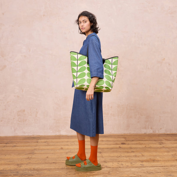 Orla Kiely Carryall Large Tote - Solid Stem Apple