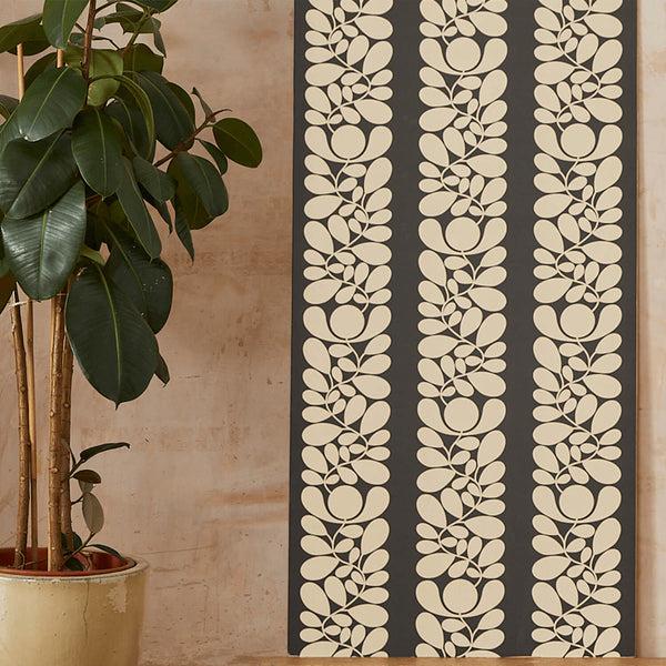 orla kiely Sycamore Stripe Wallpaper - 70cm x 10m ROW