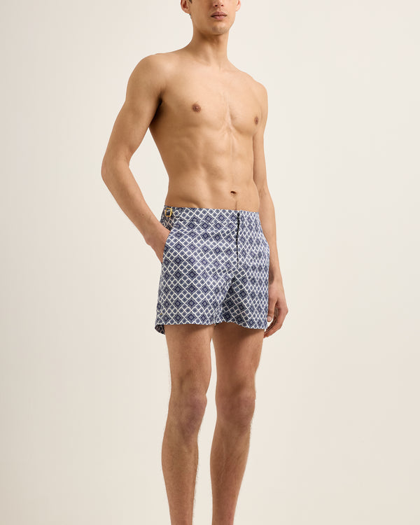 Orlebar Brown Orlebar Brown | Men's Shorter-Length Paisley Season Print Swim Shorts In White Sand – ORLEBAR BROWN