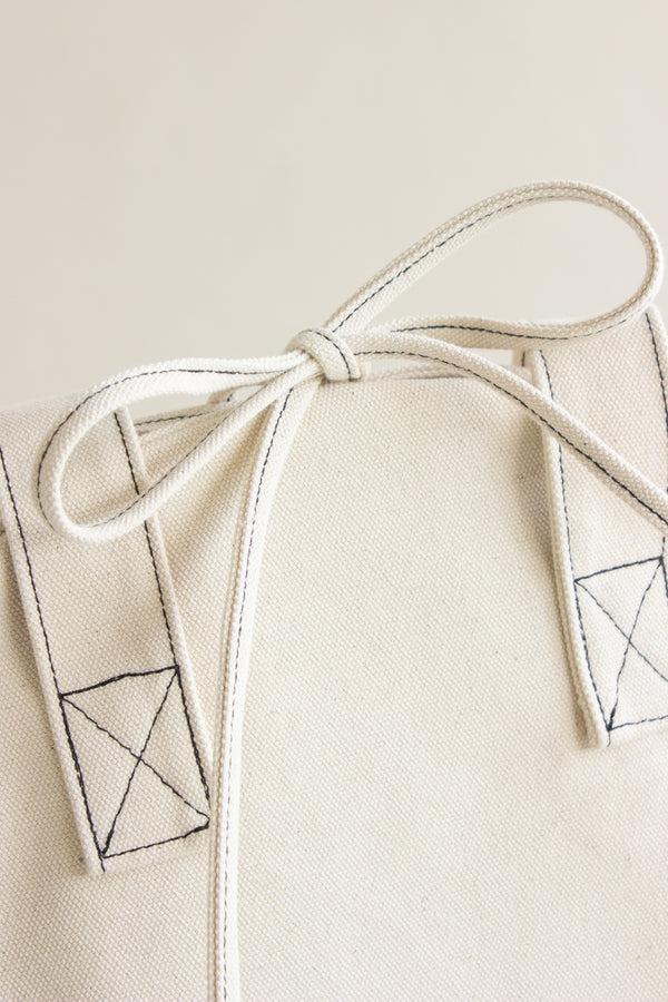 Orseund Iris 15" Canvas Circle Tote