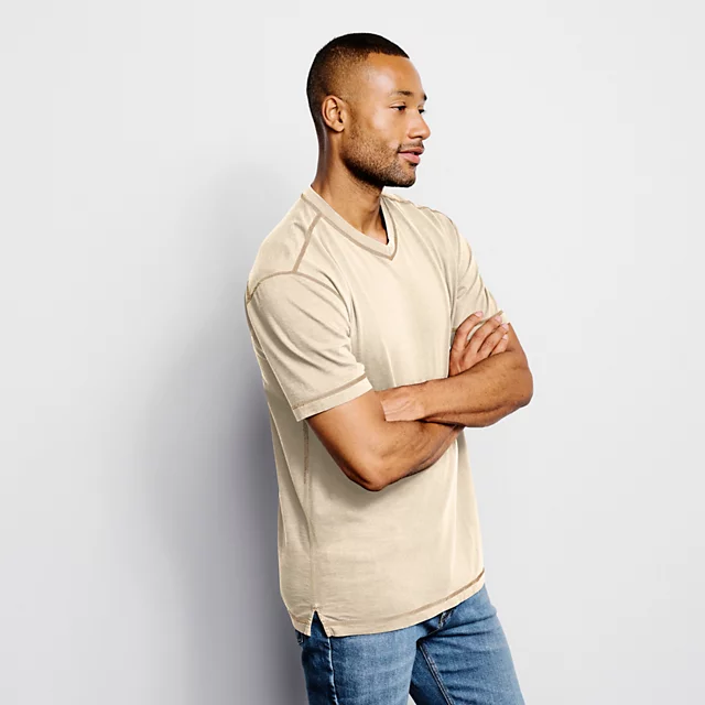 Orvis Montana Morning® Short-Sleeve High V-Neck T-Shirt CREAM
