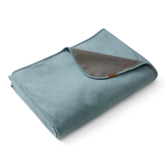 Orvis Waterproof Fleece Throw Blanket BLUE