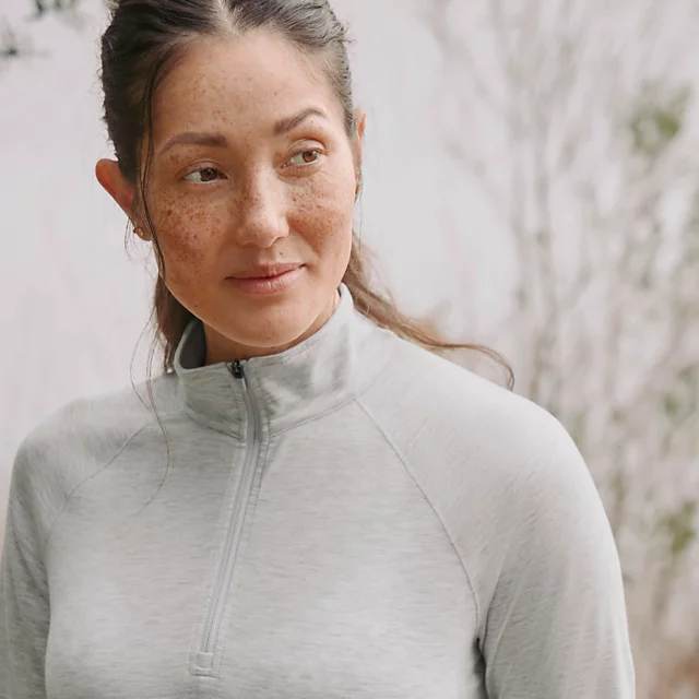Orvis Women’s DriCast™ 1/4-Zip PALE GRAY HEATHER