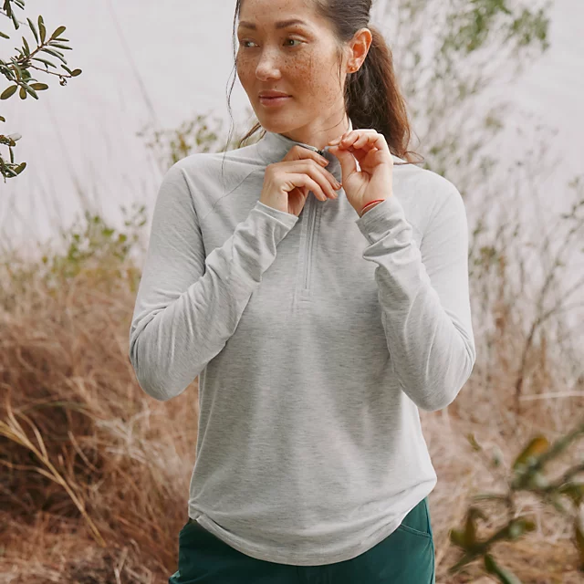 Orvis Women’s DriCast™ 1/4-Zip PALE GRAY HEATHER