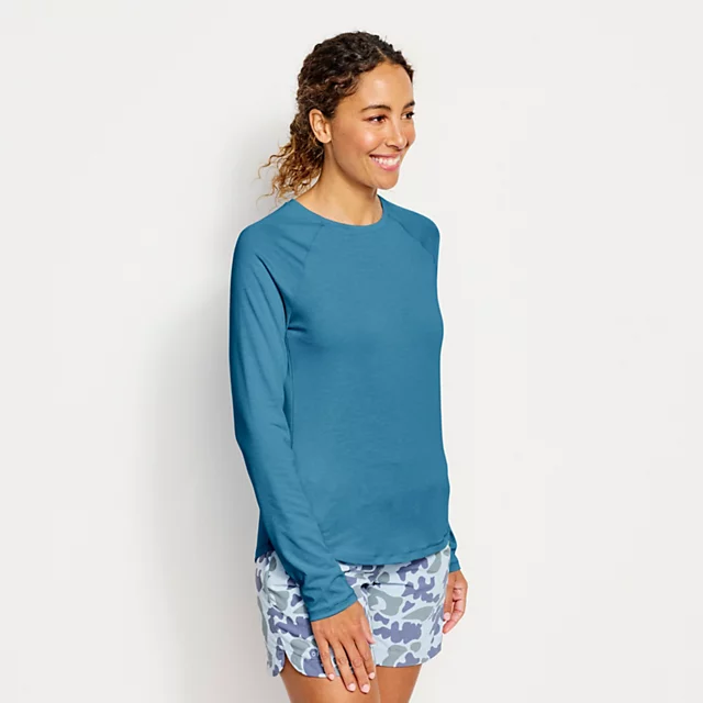 Orvis Women's DriCast™ Long-Sleeve Crew BLUE LAGOON