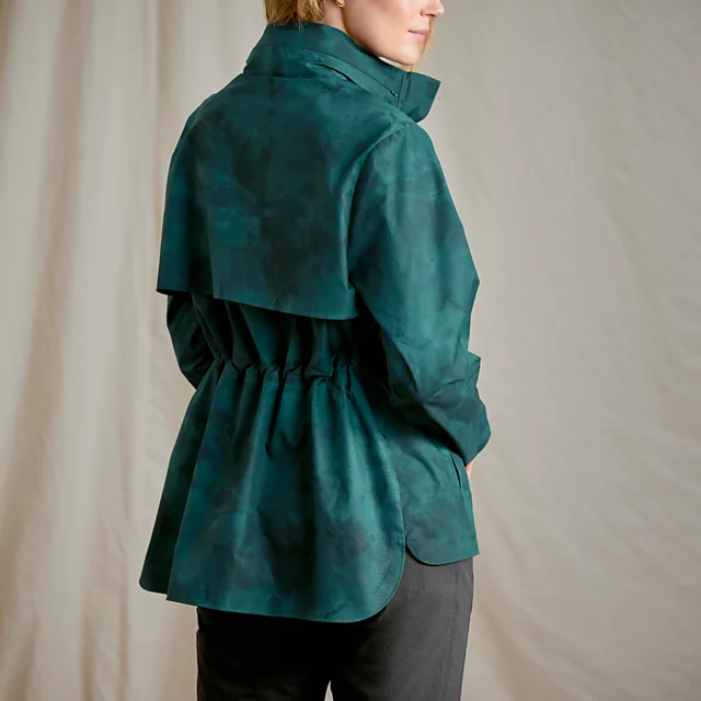 Orvis Women’s Outbound Pack & Go Jacket PEACOCK STORM PRINT