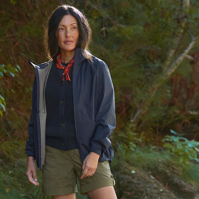 orvis Women’s Ultralight Storm 2.5L Jacket TRUE NAVY