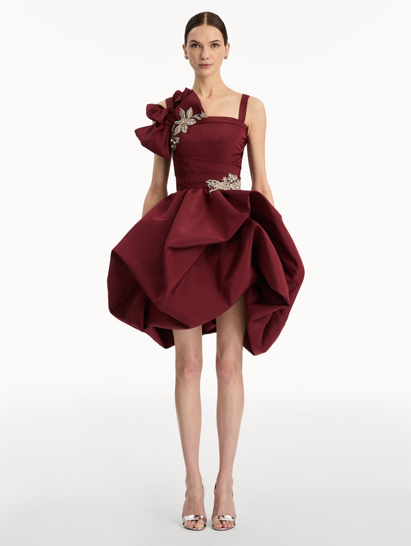 Oscar De La Renta Brooch Embroidered Cocktail Sleeveless Dress
