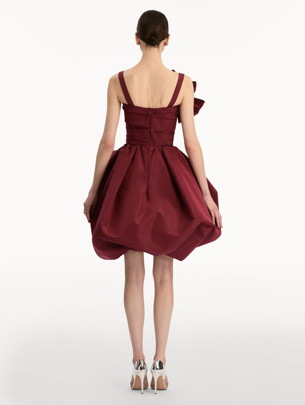 Oscar De La Renta Brooch Embroidered Cocktail Sleeveless Dress