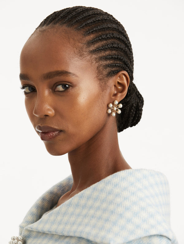Oscar De La Renta Geometric Pearl Flower Earrings