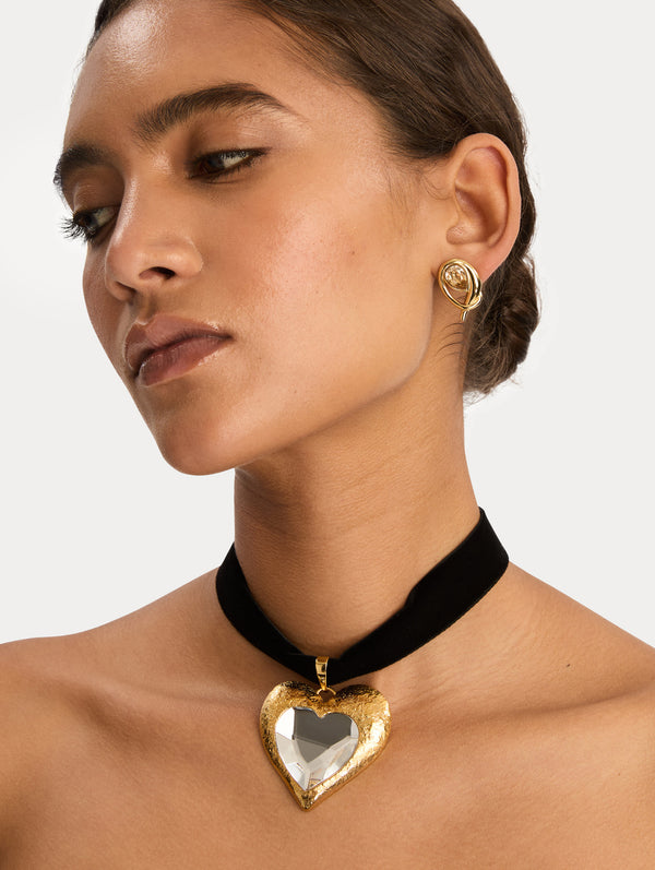 Oscar De La Renta Hammered Heart Velvet Necklace