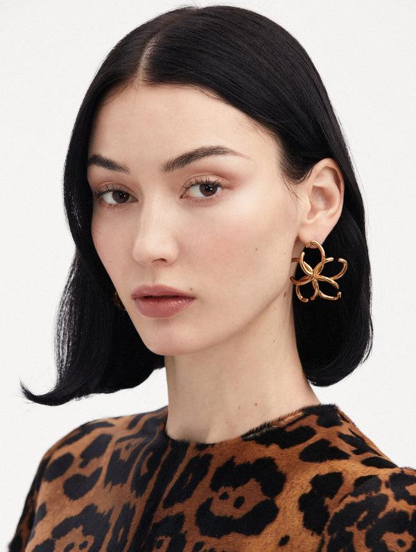 Oscar De La Renta Large O Flower Earrings