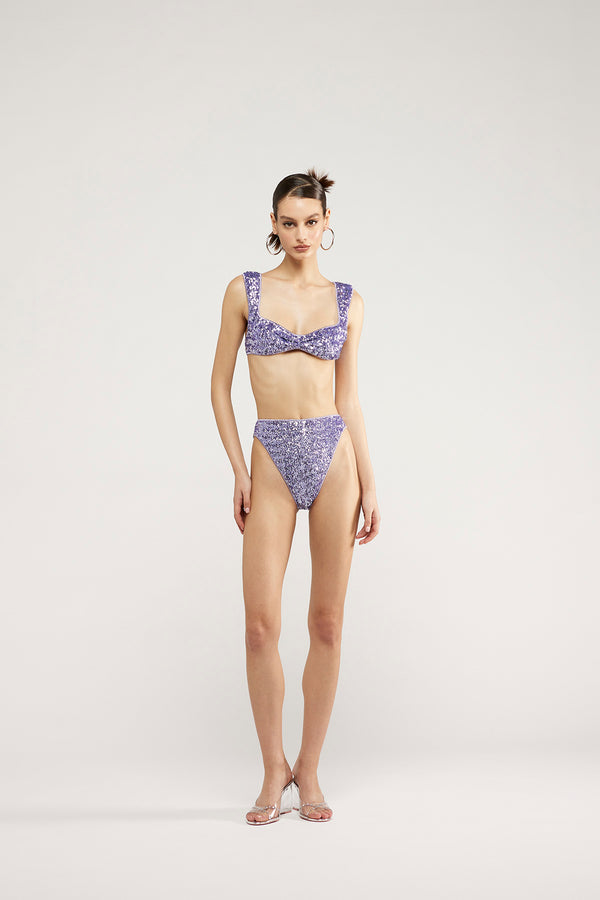 Oséree Paillettes Bra + 90s Bottom