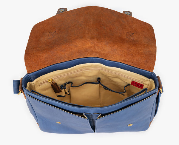 Osgoode Marley Edmund Classic Messenger Bag