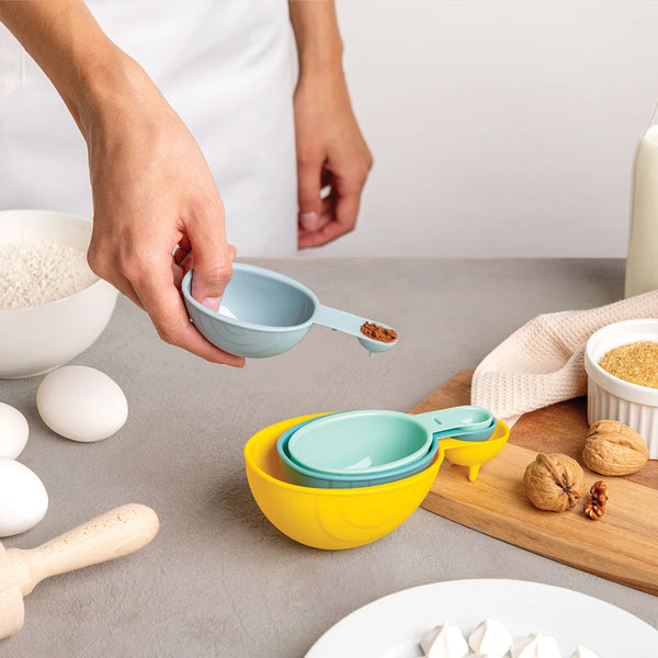 Ototo Shelly Measuring Cups And Spoons Set