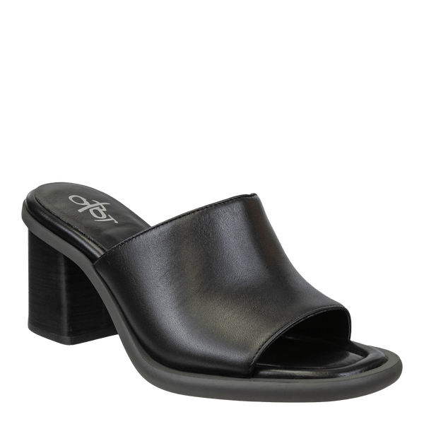otbt BRAVURA in BLACK Heeled Sandals
