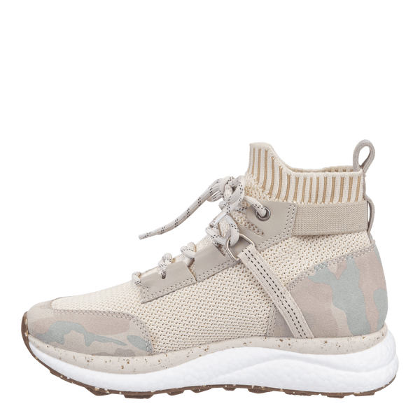 Otbt HYBRID In BONE CAMO High Top Sneakers