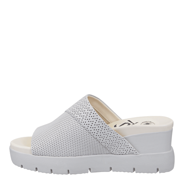 Otbt NORM In WHITE Wedge Sandals