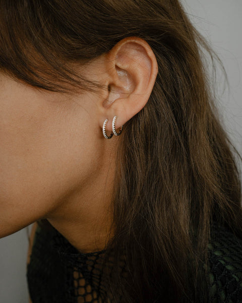 Otiumberg Large Diamond Huggie Hoops 9kt Solid Gold