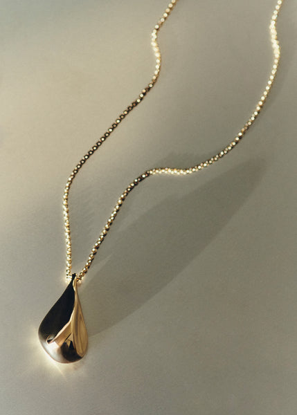 Otiumberg Fluid Pebble Necklace 14kt Gold Vermeil