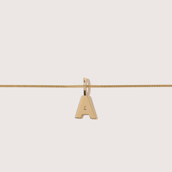 otiumberg Initial Pendant 9kt Solid Gold