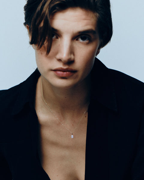 Otiumberg Tiny Diamond Tag Necklace 9kt Solid Gold