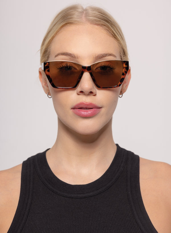 Otra Eyewear Belle - Tortoiseshell