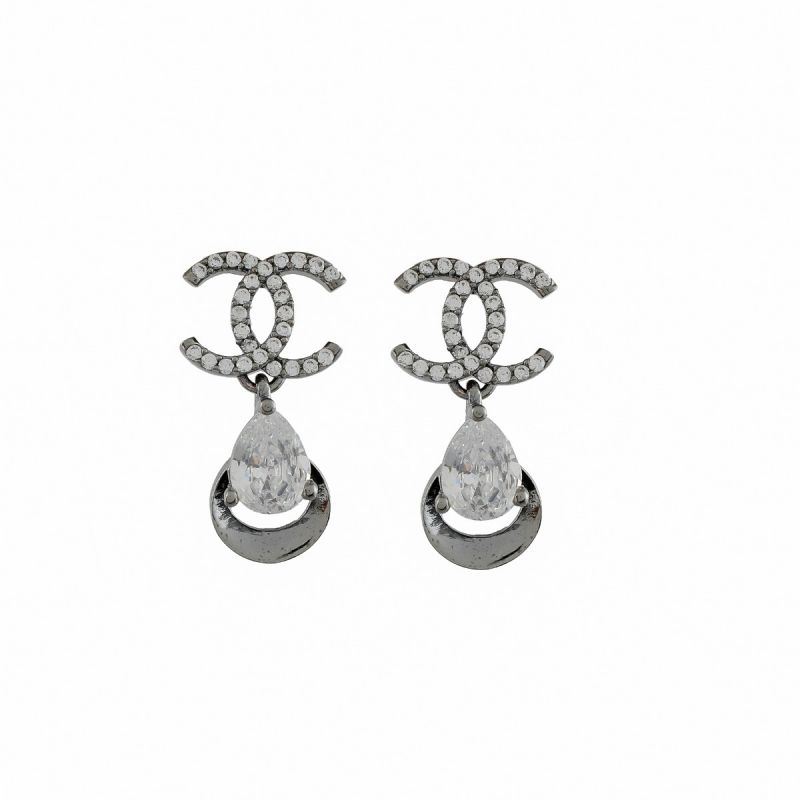 Oussum Fashion Handmade White Cubic Zirconia Pear Stud Earring For Wedding Gift