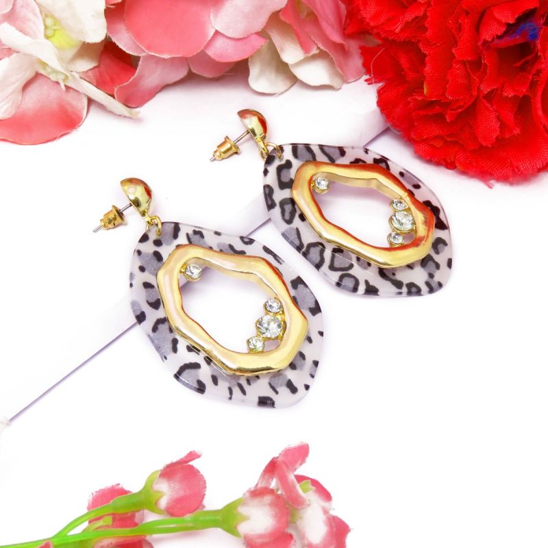 Oussum Leopard Print Resin Dangle Earrings For Women Fashion Ear Jewelry