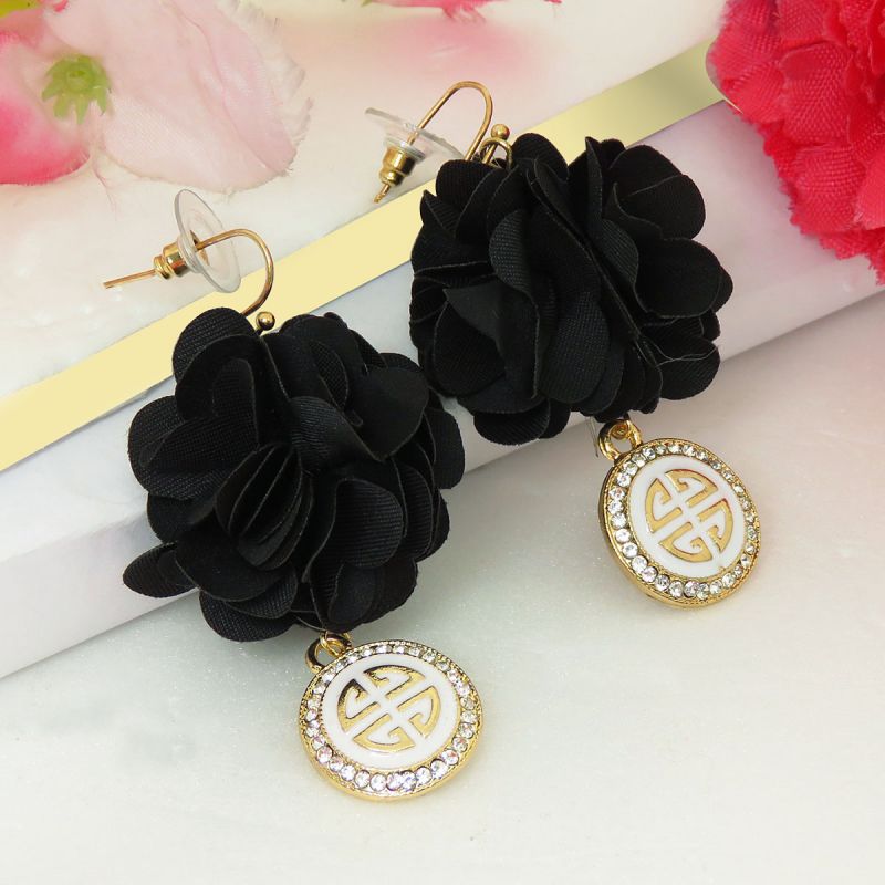 oussum Stunning Flower Fabric Fashion Earrings For Womens oussum Stunning Flower Fabric Fashion Earrings For Womens